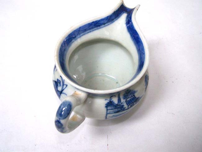A Chinese Export Porcelain Canton Creamer circa 1830 — image 2